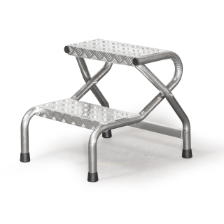Aluminiowe schody o wysokim stopniu SGA – 3 stopnie, wysokość robocza 2,75 m, szerokość platformy 48 cm